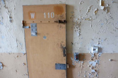 La porte d'une cellule de la prison - Mai 2023